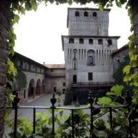 Castello di Roccabianca 11 Courtyard